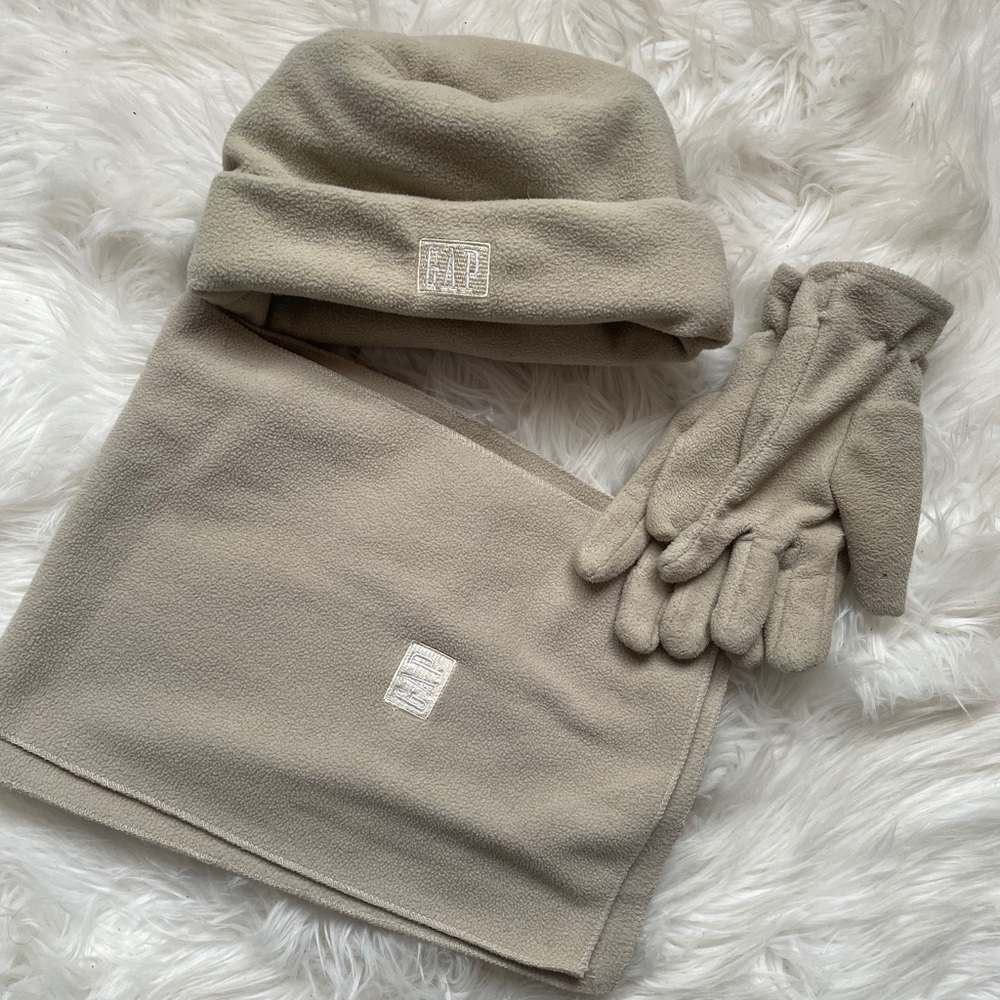 Gap winter set